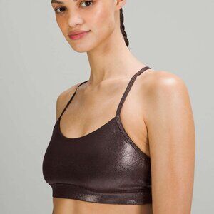 lululemon Size 8 Flow Y Nulu Bra Shine